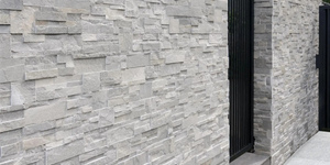Каменный забор облицованный 3D панели RKS SLATE Кварцит Grey Slate Classic купить в РКС Клинкер (2)