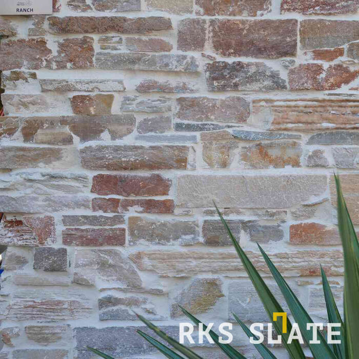 Фасадный облицовочный камень Beige Quartz Strips в Старом Осколе