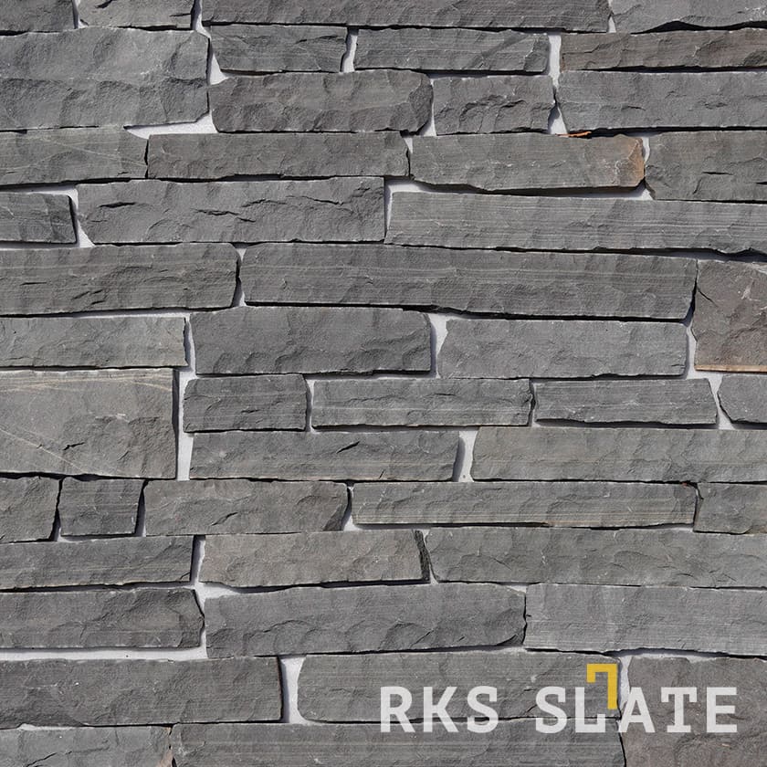 Фасадный облицовочный камень Sagar Black Sandstone Strips в Старом Осколе
