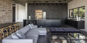Каменная стена в интерьере из 3D панели RKS SLATE  Кварцит Biege Quartz Country фото интерьера, купить камень с доставкой в РКС Клинкер (14)