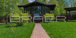 Дорожки у частного дома из тротуарной плитки БРАЕР Классико Круговая Мальва  (1)