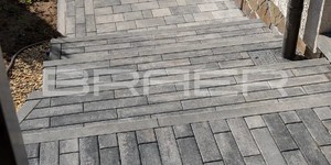 Фото объекта - дорожки из тротуарной плитки БРАЕР Ригель 2.0 Ночь и Старый Город Ландхаус Туман (1)
